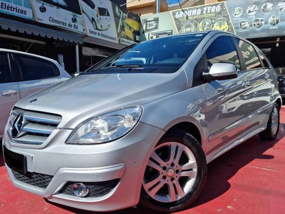 MERCEDES-BENZ B 180 1.7 COMFORT 8V GASOLINA 4P AUTOMÁTICO MERCEDES-BENZ B 180 1.7 COMFORT 8V GASOLINA 4P AUTOMÁTICO